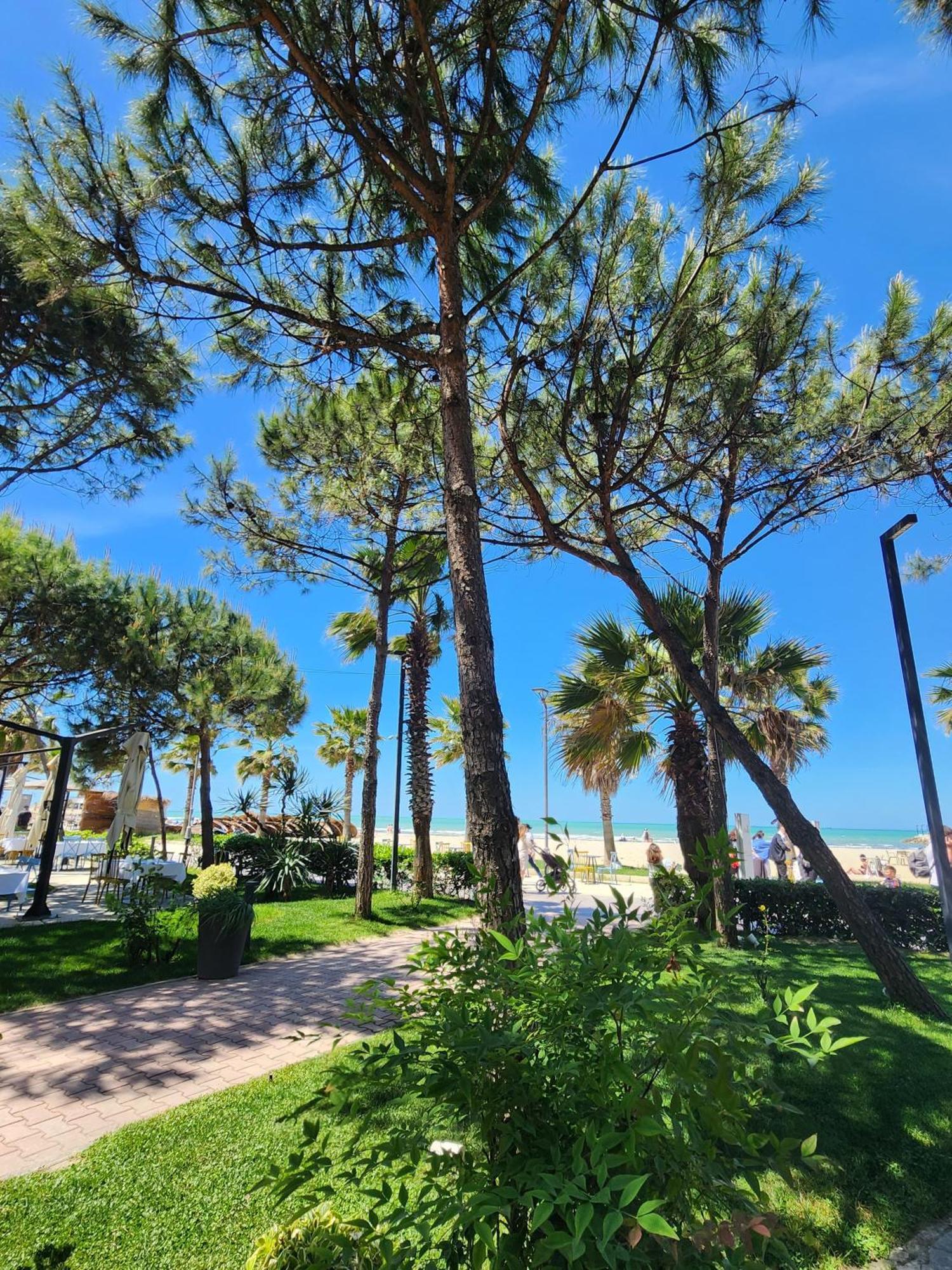 Seaside Bliss In Qerret Apartamento